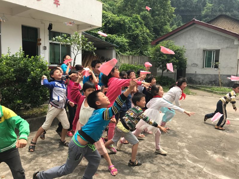 1515739563113943.jpg 六一2.jpg